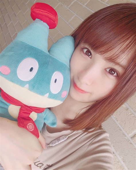 小田桐奈々さんのインスタグラム写真 小田桐奈々instagram「そーいえばプロフィール写真変えました！ 写真の全体みたいですってdm