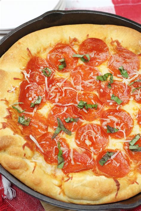 Chicago Style Deep Dish Pizza - CheekyKitchen