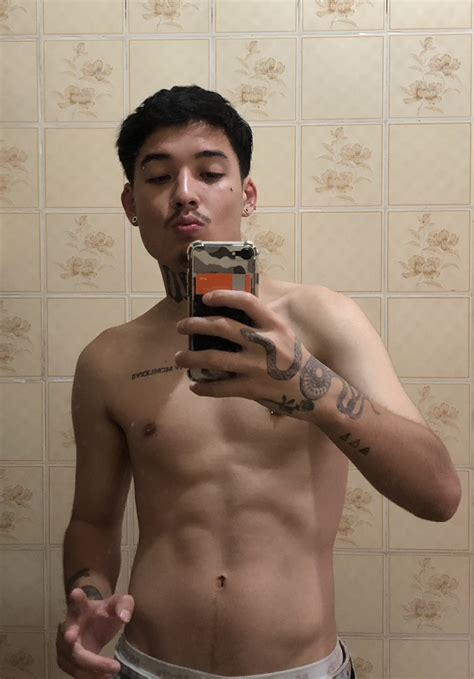 yuji saito on Twitter seu corpo suado e você por cima de mim