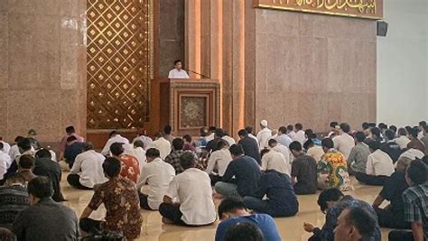 Khutbah Jumat Ramadhan Momentum Tumbuhkan Jiwa Kepedulian