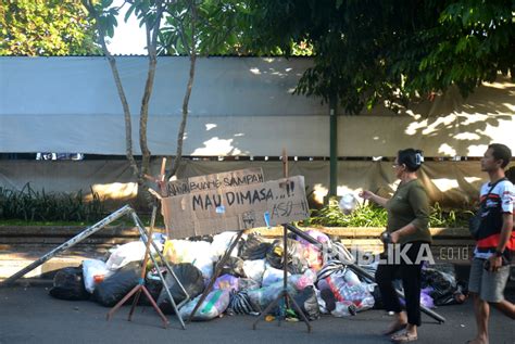 Buang Sampah Sembarangan Puluhan Warga Yogya Disidang Dan Dijatuhi