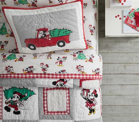 Disney Mickey Mouse Holiday Flannel Sheet Set Pillowcases Pottery