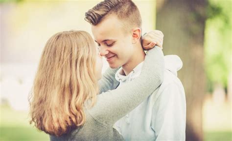 Jahre First Love Ambulanz Beratung für Jugendliche bei Fragen zu Sex Verhütung und Co