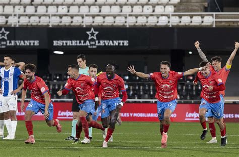 Jugadores Del Deportivo Minera Celebran Con Euforia Al Conocer Que