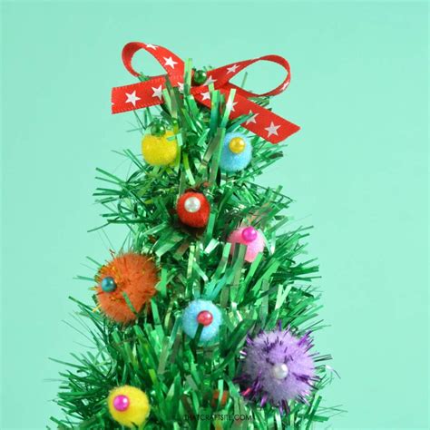 Diy Pom Pom Tinsel Garland Christmas Tree