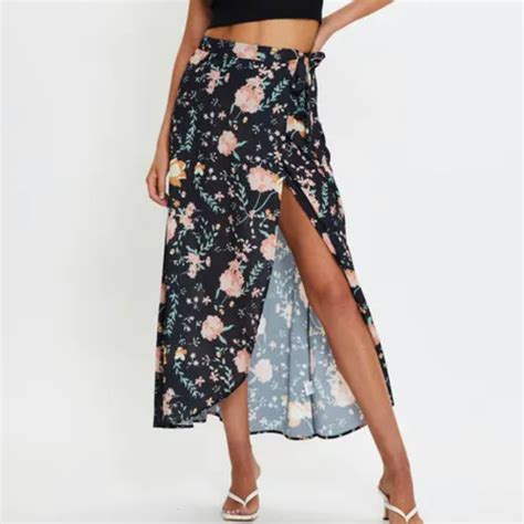Bnwt Ally Fashion Womens Size 8 100 Recycled Floral Wrap Skirts