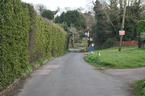 Oak Lane East End David Martin Cc By Sa 2 0 Geograph Britain And