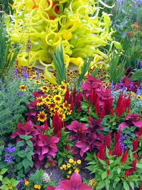 Creative And Colorful Garden Sculptures Project