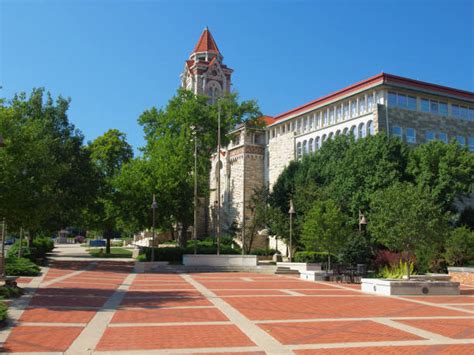 170+ University Of Kansas Stock Photos, Pictures & Royalty-Free Images ...