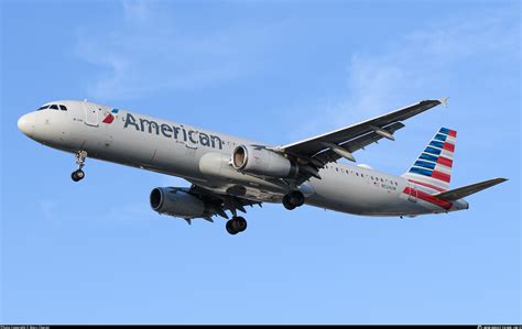 N524UW American Airlines Airbus A321 231 Photo By Marc Charon ID