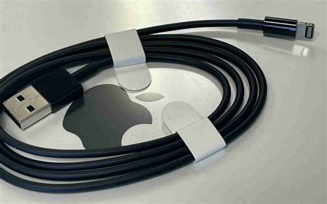 Oem Black Apple Lightning To Usb Charging Cable For Magic Keyboard Space Gray Macblowouts