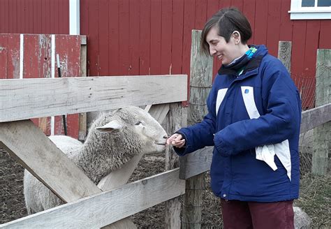 Historic farm specialist puts down roots at Carter Farm – BG ...