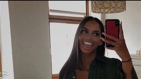 10 Hot Sexy Tanja Makaric Bikini Pics