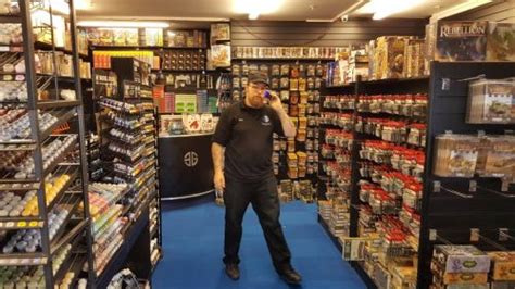 Warhammer And Warhammer 40k Store Element Games About