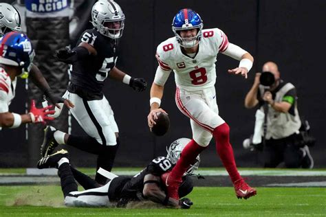 Daniel Jones Injury Giants Qb Out For Season With Torn Acl Amnewyork