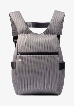 KCB BIG 3D - Tagesrucksack - grey/grau - Zalando.de