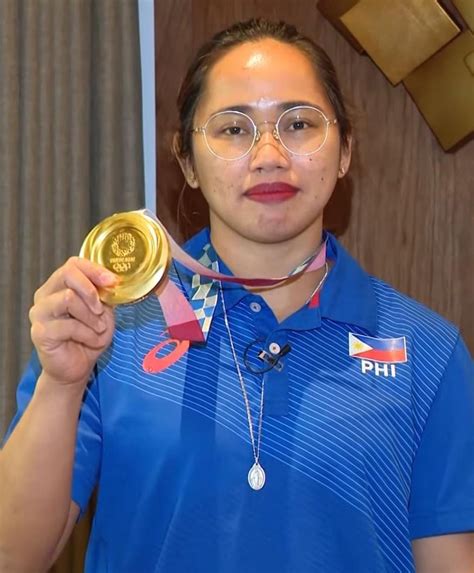 Bethany Hamilton: Shark Attack Survivor to Surf Icon