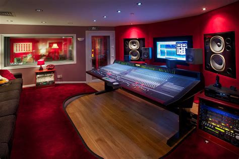 Show off your Studio - Weekly Roundup 4