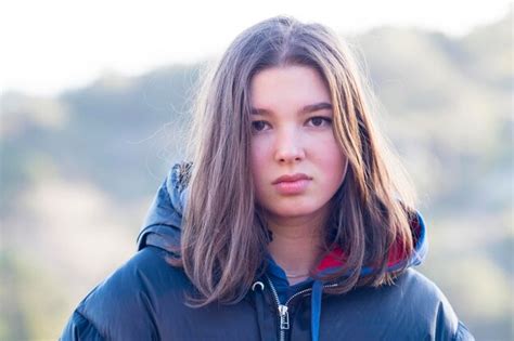 Premium Photo Long Haired Teen Brunette Girl