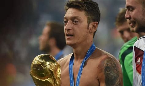 Mesut Zil Anunci Su Retiro Del F Tbol A Los A Os Am Rica Deportes