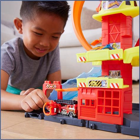 Mattel Πίστα Hot Wheels City Super Loop Fire Station HKX HKX