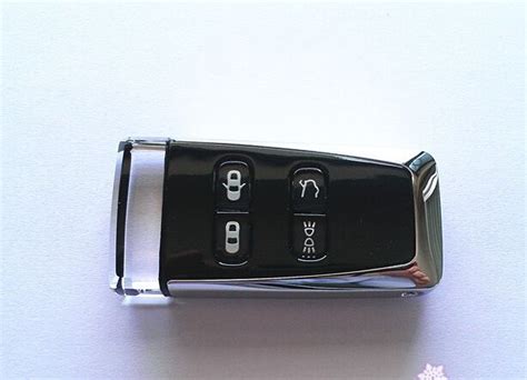 Original 4 Buttons Smart Remote Key For Aston Martin Car Alarm Keyless