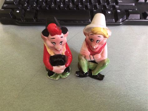 These Creepy Ass Salt And Pepper Shakers My Grandparents Had R Oddlyterrifying