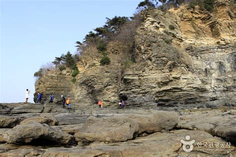 채석강 전북 서해안 국가지질공원 관광 정보와 주변 관광 명소 및 근처 맛집 여행 정보