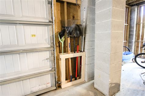 DIY Wall-Mounted Yard Tool Organizer | Kreg Tool