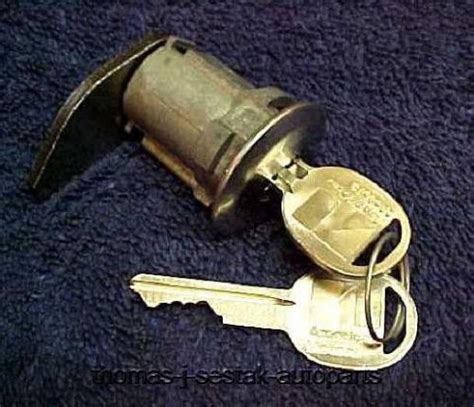 Find NOS AMC AMX Javelin Trunk Lock With Logo AMC Keys 70 71 72 73 74