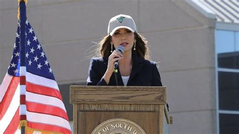 Kristi Noem Gobernadora Aliada De Donald Trump Reconoci Haber Matado