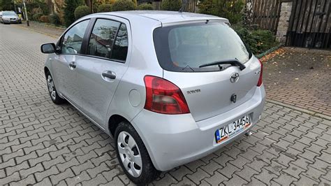 08 09r 180tys km TOYOTA YARIS 1 3 90KM 1wł klima nowe opony Kołobrzeg