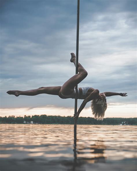 Pole Dancing Photos, Download The BEST Free Pole Dancing Stock Photos