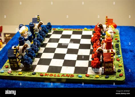 Dutch Chess Set Chess Sets From The Netherlands Chess Pieces Chess