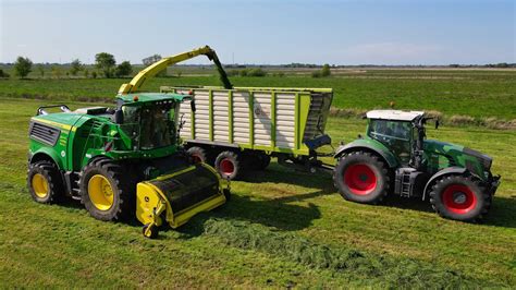 John Deere I Beim Grash Ckseln Erster Schnitt