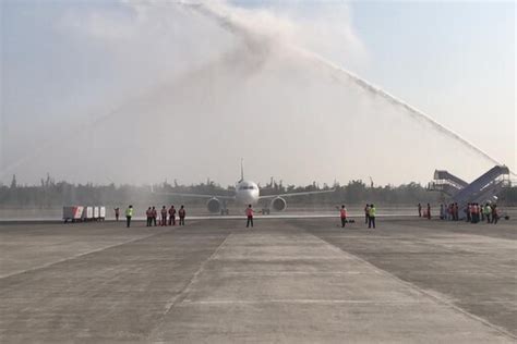 Dehradun's Jolly Grant Airport Welcomes First Vistara Flight, Connects ...