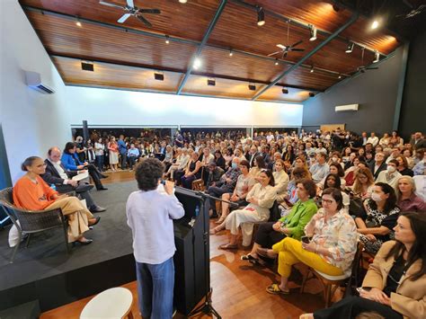 Marina Silva On Twitter Conversa Com Empresários Ao Lado De