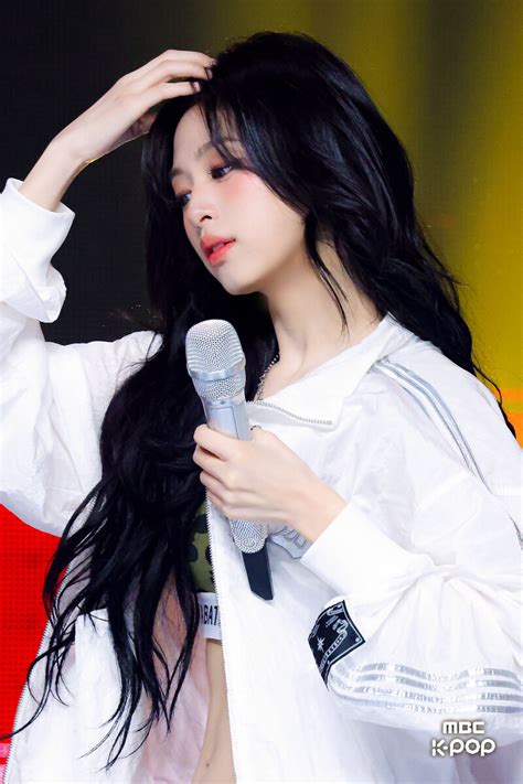 Ahyeon Hot Sauce At Music Show Music Core Kpopping