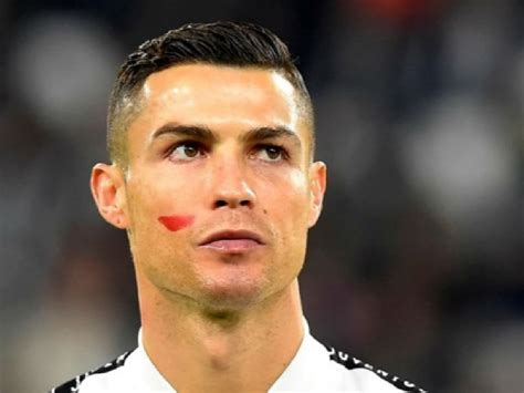 El Motivo Por El Cual Cristiano Ronaldo Luci Una Franja Roja En Su