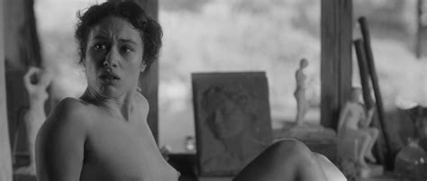 Naked Aida Folch In El Artista Y La Modelo