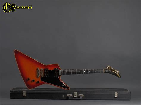 1982 Gibson Explorer E2 Cmt Sunburst Guitarpoint