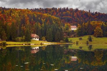 Le Lac Genin On Se Croirait Au Canada Montagnes Du Jura