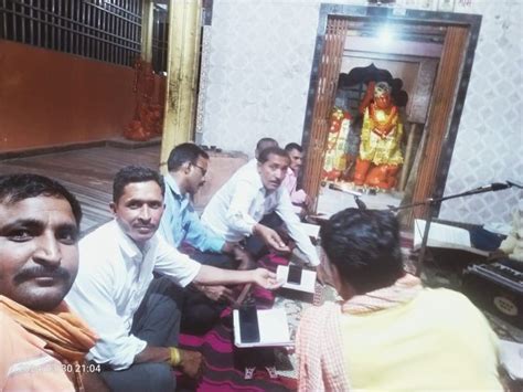 Villagers Gathered At The Famous Hanuman Temple भंडेली में संगीतमय सुंदरकांड प्रसिद्ध हनुमान