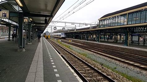 Virm VI 8730 Komt Aan Op Station Den Bosch Als Intercity Naar Venlo