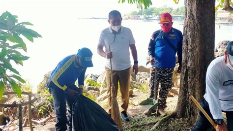 Dinsos Dan Tagana Lampung Baksos Bersih Bersih Pantai Peringati HUT