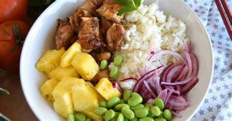 Poke bowl de pollo y piña Recetas Fáciles Reunidas