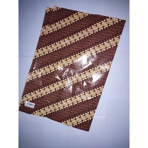 Jual Kertas Kado Motif Batik Dyanoer Shopee Indonesia