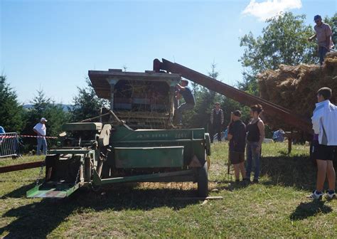 Valsonne Les Sauvages Tradition La F Te De La Batteuse Est De Retour