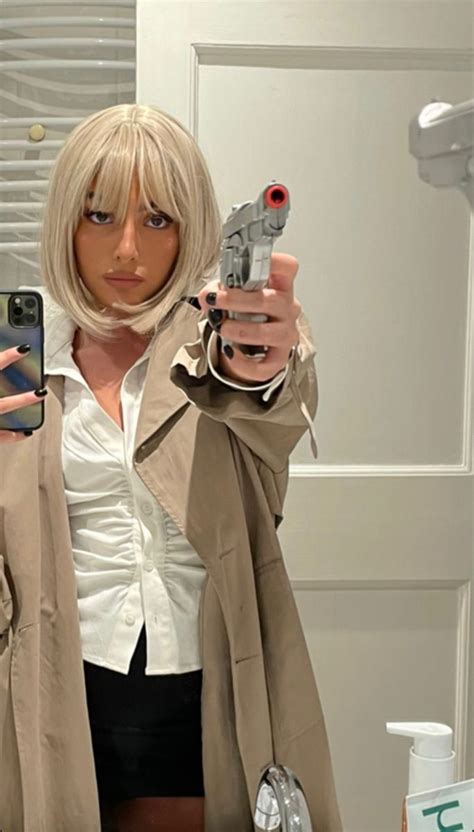 Pin By Callie Metzger On Halloween Blonde Halloween Costumes