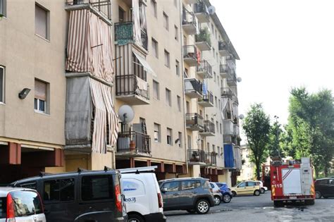 Venaria Le Cantine Vanno A Fuoco In Via San Marchese Famiglie